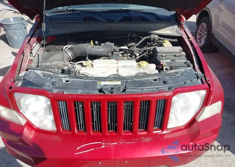 2008 Jeep Liberty Sport z USA, uszkodzony, nr VIN 1J8GN28K78W226653